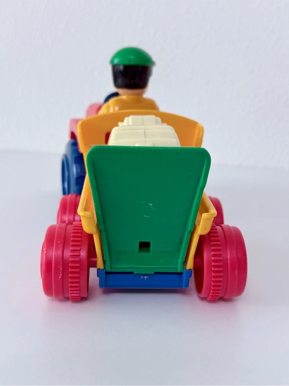 Tomy Pick Up n’ Go Tractor Sheep Trailer Farm Farmer Toy Vintage 1990 Rare Works